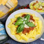 Reispasta mit veggie Bolognese