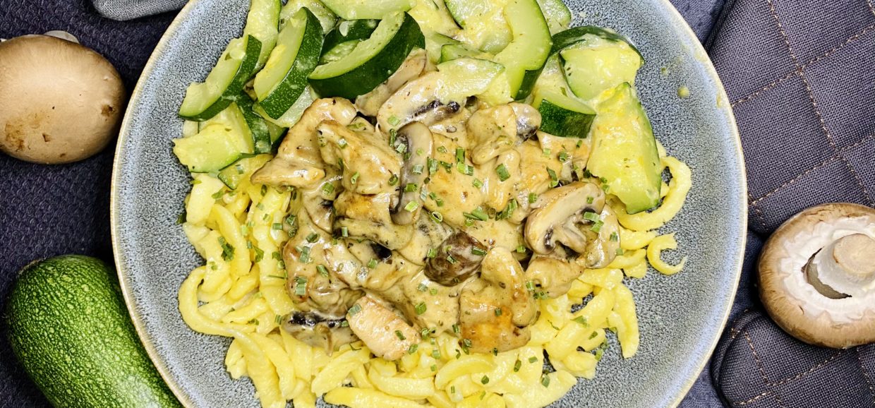 Geschnetzeltes mit Spätzle und Zucchini