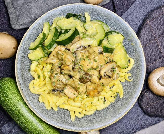 Geschnetzeltes mit Spätzle und Zucchini