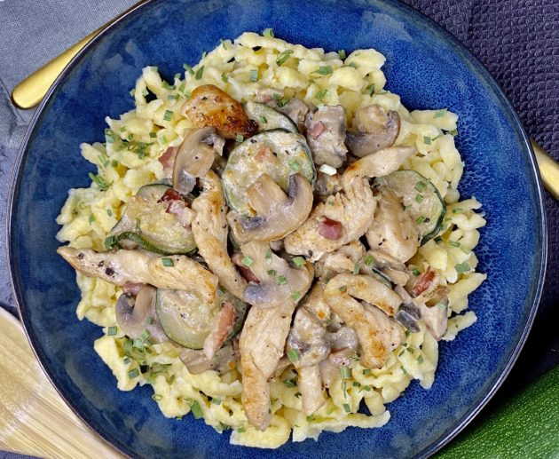 Hähnchengeschnetzeltes mit Spätzle