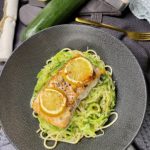 Zoodles mit Lachs