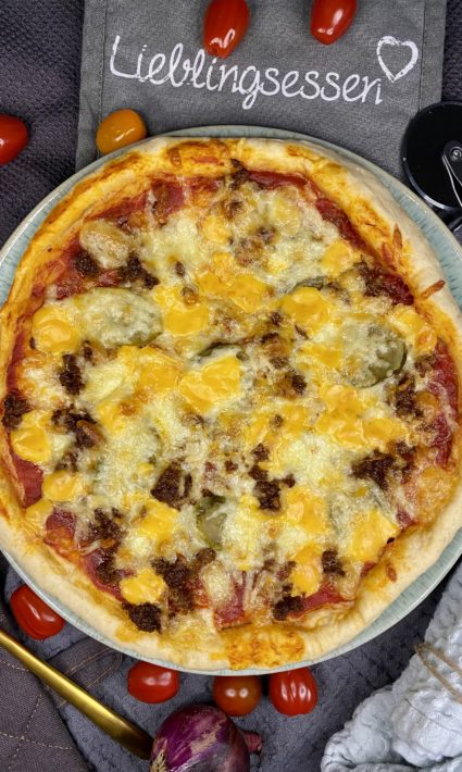 Cheesy Burgerpizza